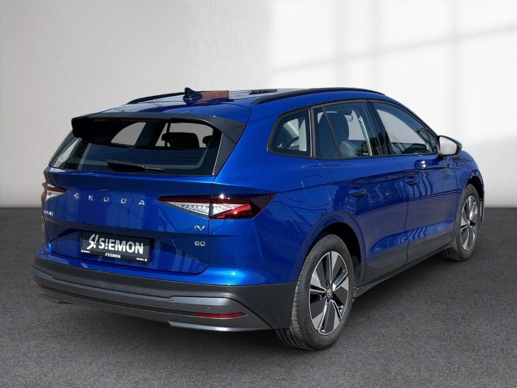 Fahrzeugabbildung SKODA Enyaq iV 60 Loft AHK LED SHZ LHZ Navi PDC R-Kam