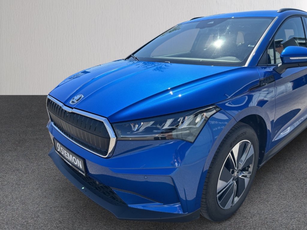 Fahrzeugabbildung SKODA Enyaq iV 60 Loft AHK LED SHZ LHZ Navi PDC R-Kam