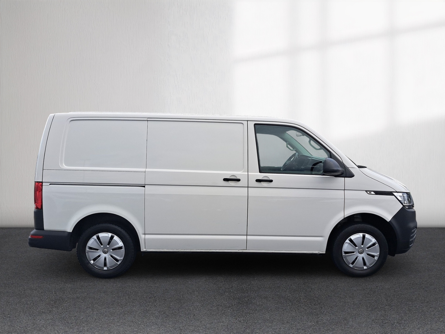 Fahrzeugabbildung Volkswagen Transporter Kasten EcoProfi SHZ Color Navi AHK el.SP