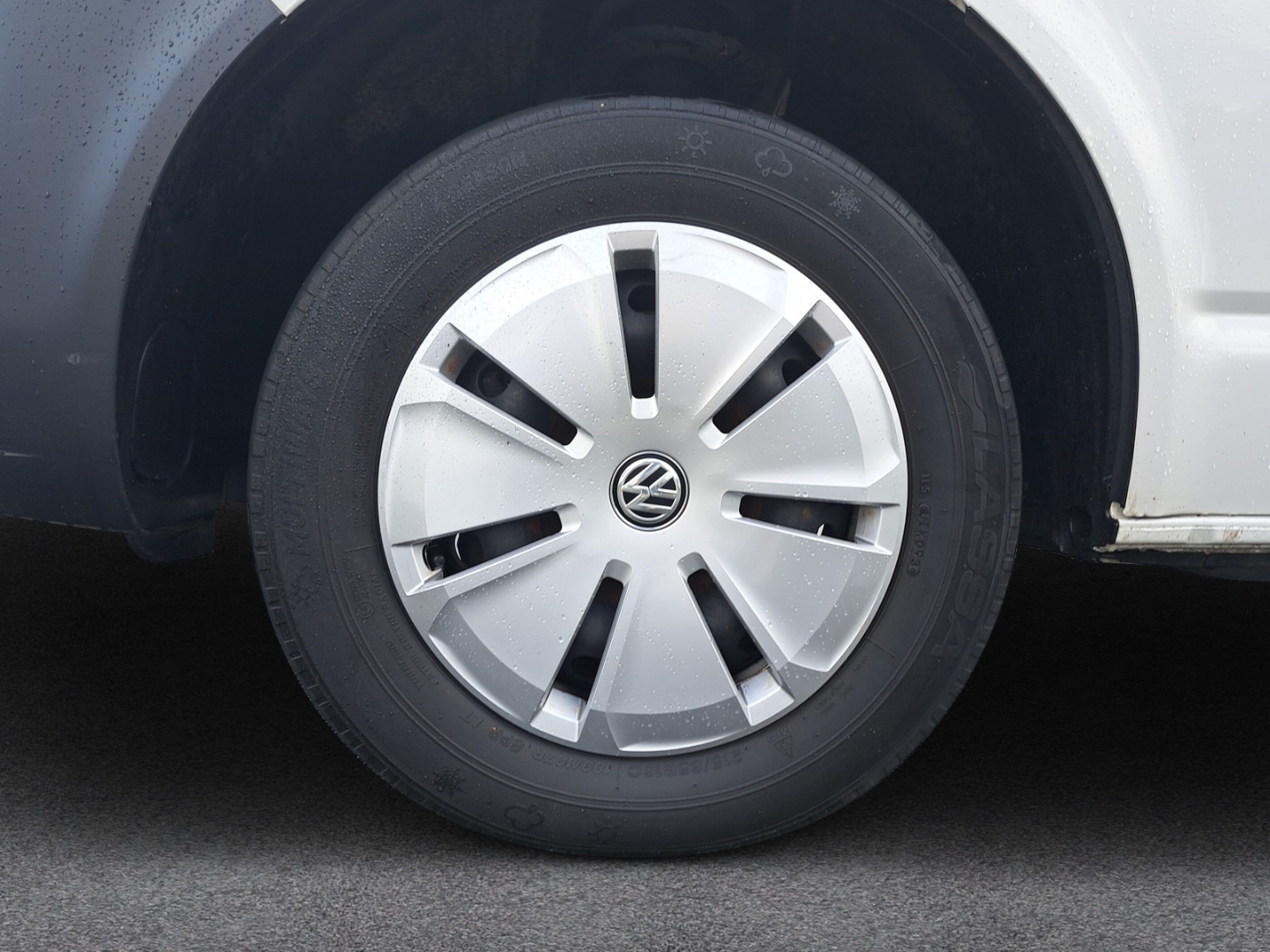 Fahrzeugabbildung Volkswagen Transporter Kasten EcoProfi SHZ Color Navi AHK el.SP