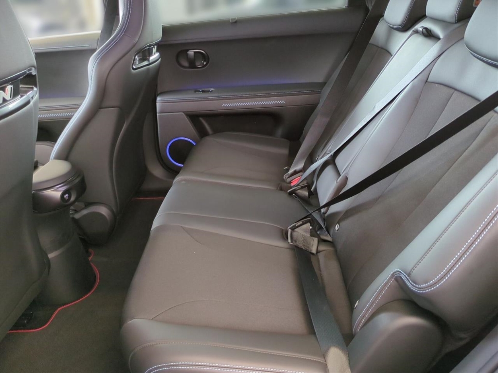 Fahrzeugabbildung Hyundai IONIQ 5 4WD 84kWh N-Performance HUD Navi Digitales Cockpit Sportpaket Soundsystem