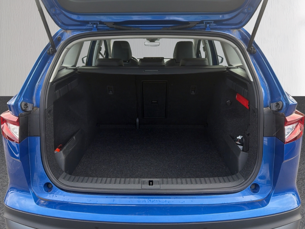 Fahrzeugabbildung SKODA Enyaq iV 50 Loft Navi Tempo PDC Kamera SmartLink
