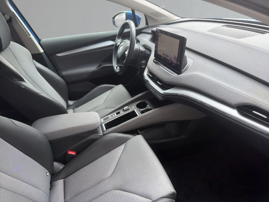 Fahrzeugabbildung SKODA Enyaq iV 50 Loft Navi Tempo PDC Kamera SmartLink
