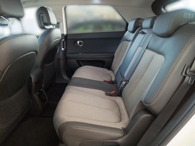 Fahrzeugabbildung Hyundai IONIQ 5 77,4kWh 2WD MY24 TECHNIQ Pano Assist-P 20LM el.Heckklappe Navi Digitales Cockpit