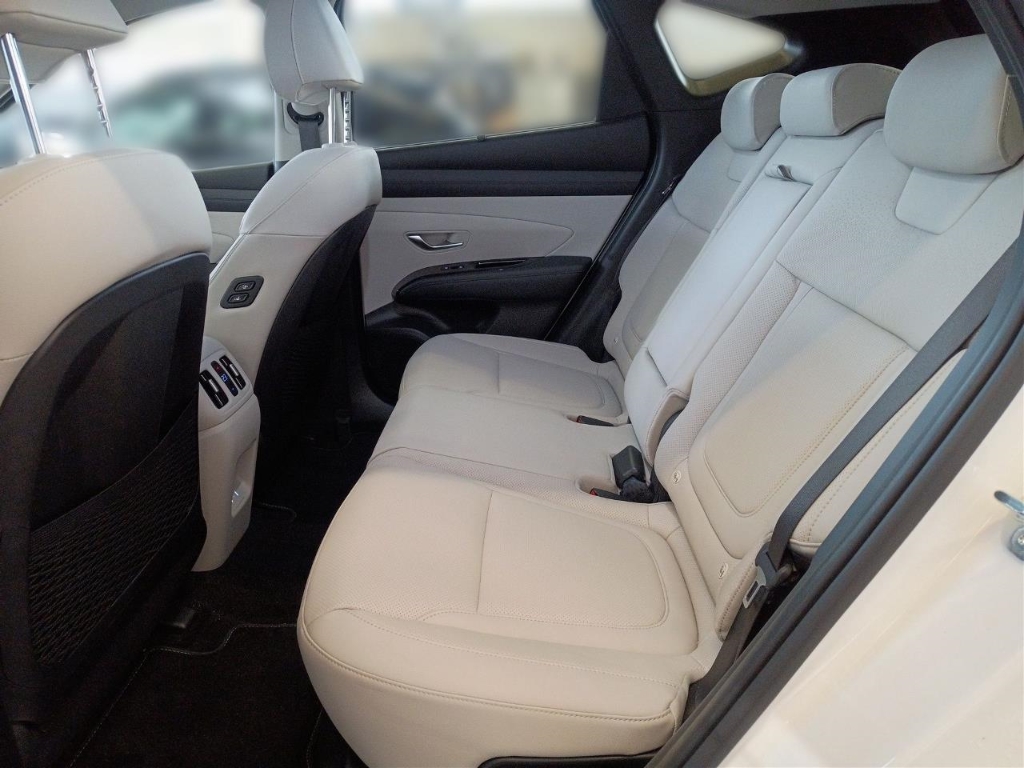 Fahrzeugabbildung Hyundai TUCSON FL PHEV 1.6 AT 4WD MY25 Prime ECS Assist-P MATRIX-LED Leder Digitales Cockpit