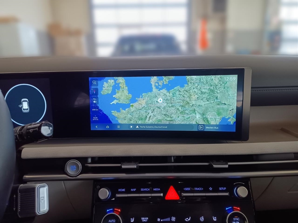Fahrzeugabbildung Hyundai TUCSON FL PHEV 1.6 AT 4WD MY25 Prime ECS Assist-P MATRIX-LED Leder Digitales Cockpit