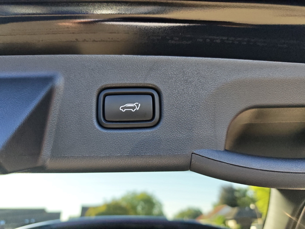 Fahrzeugabbildung Hyundai TUCSON FL PHEV 1.6 AT 4WD MY25 Trend Navi Digitales Cockpit LED
