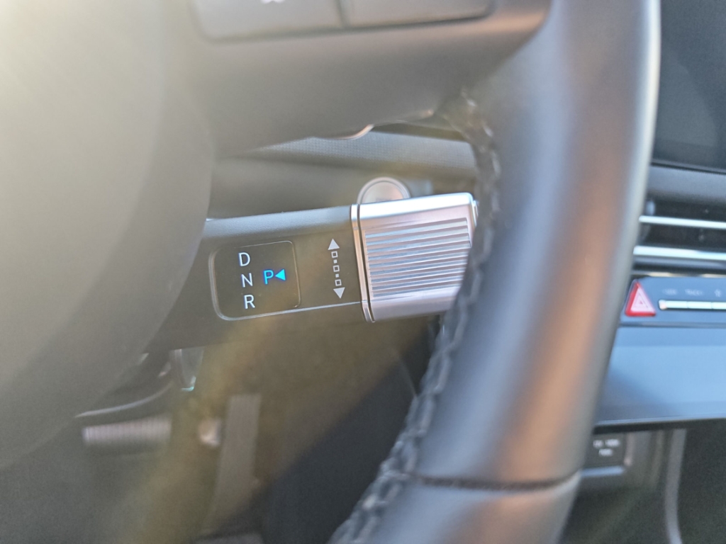 Fahrzeugabbildung Hyundai TUCSON FL PHEV 1.6 AT 4WD MY25 Trend Navi Digitales Cockpit LED