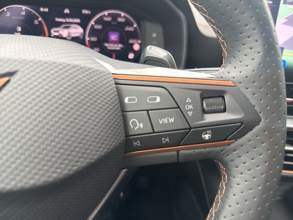 Fahrzeugabbildung CUPRA Formentor 4Drive 2.0 TDI AHK NAVI LED SHZ R-KAM PDC Fro