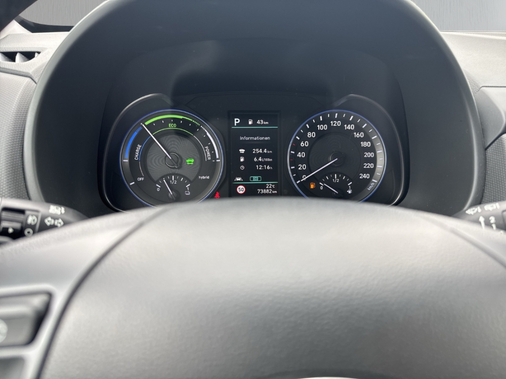 Fahrzeugabbildung Hyundai KONA 1.6 GDI Hybrid DCT ACC LED SHZv+h LHZ RKam