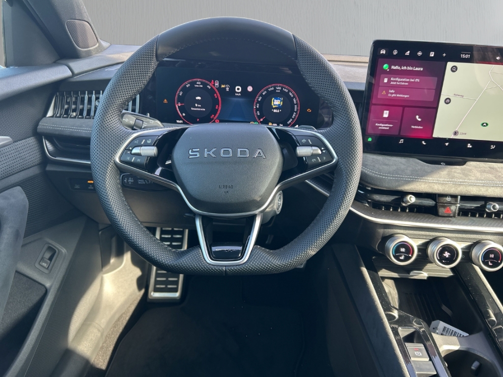 Fahrzeugabbildung SKODA Superb 2.0 TDI DSG SPORTLINE ACC PDCv+h Keyless Navi AHK