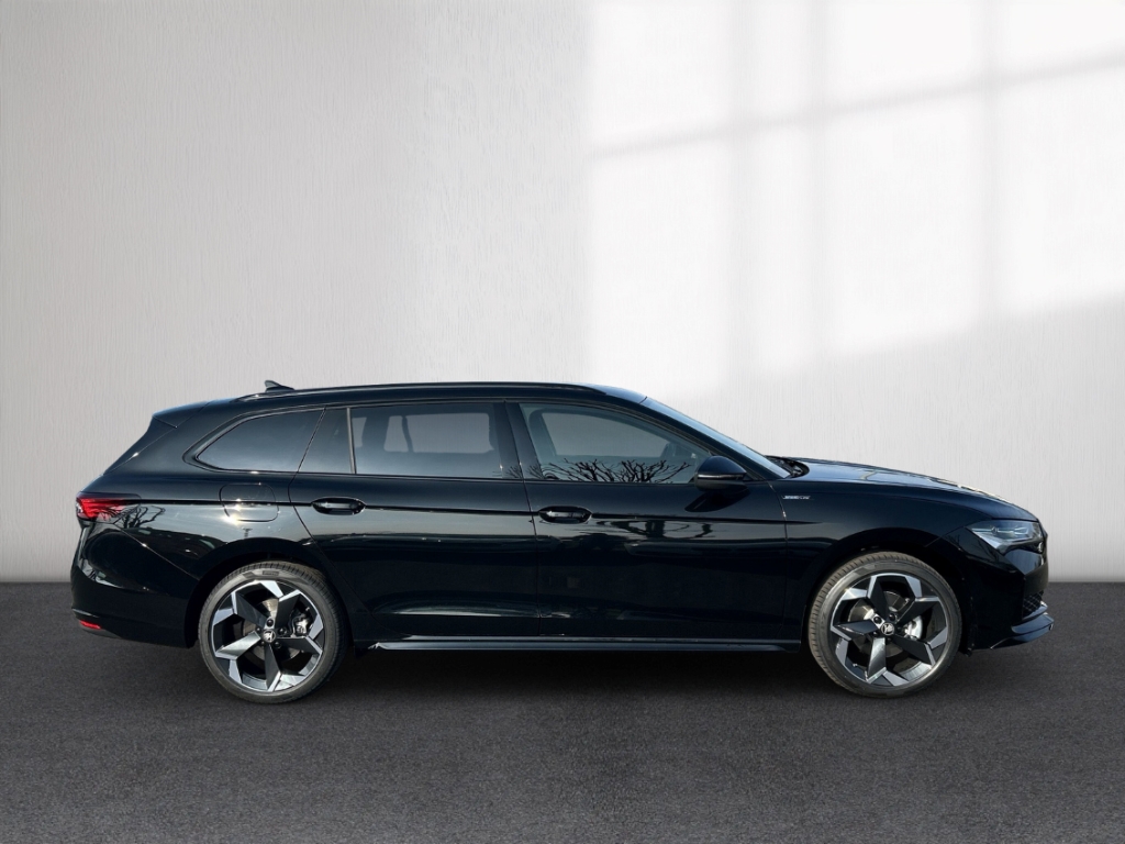 Fahrzeugabbildung SKODA Superb 2.0 TDI DSG SPORTLINE ACC PDCv+h Keyless Navi AHK