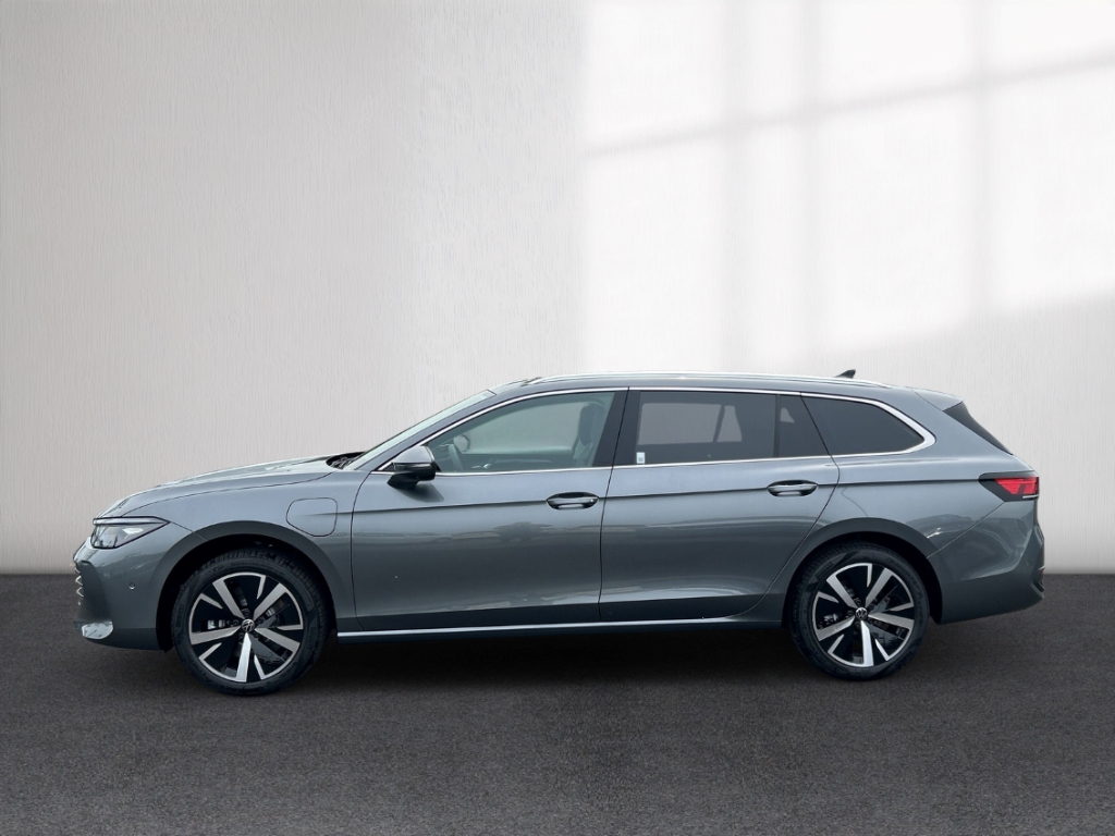 Fahrzeugabbildung Volkswagen Passat Variant 1.5 eHybrid DSG Business AHK NAVI LED PDC