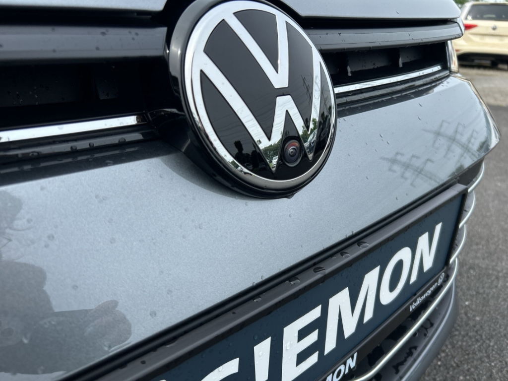 Fahrzeugabbildung Volkswagen Passat Variant 1.5 eHybrid DSG Business AHK NAVI LED PDC