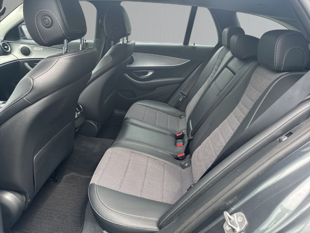 Fahrzeugabbildung Mercedes-Benz E 200 Avantgarde Line Navi RFK SHZ Klimaaut.