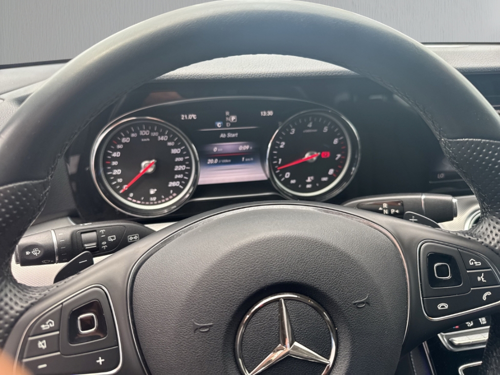 Fahrzeugabbildung Mercedes-Benz E 200 Avantgarde Line Navi RFK SHZ Klimaaut.