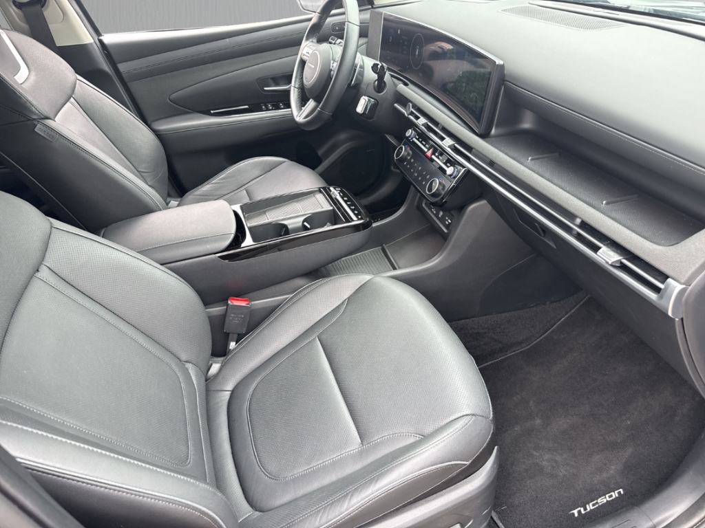 Fahrzeugabbildung Hyundai TUCSON FL PHEV 1.6 AT 4WD MY25 Prime ECS Assist-P MATRIX-LED Leder Digitales Cockpit