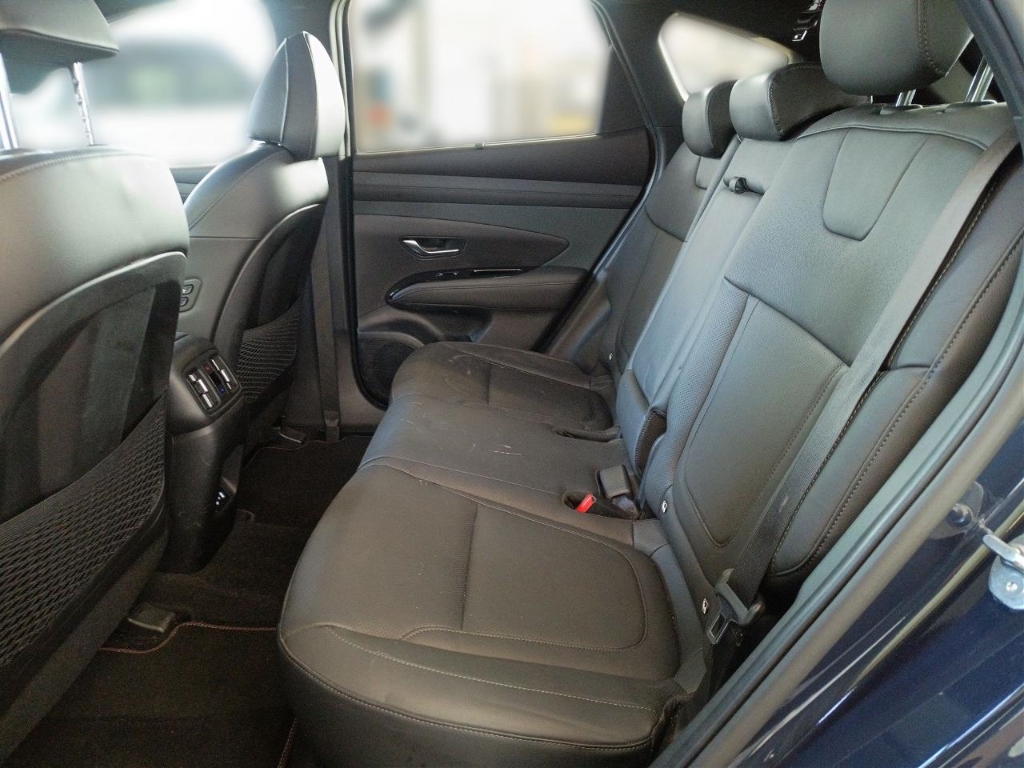 Fahrzeugabbildung Hyundai TUCSON FL PHEV 1.6 AT 4WD MY25 Prime ECS Assist-P MATRIX-LED Leder Digitales Cockpit Soundsystem