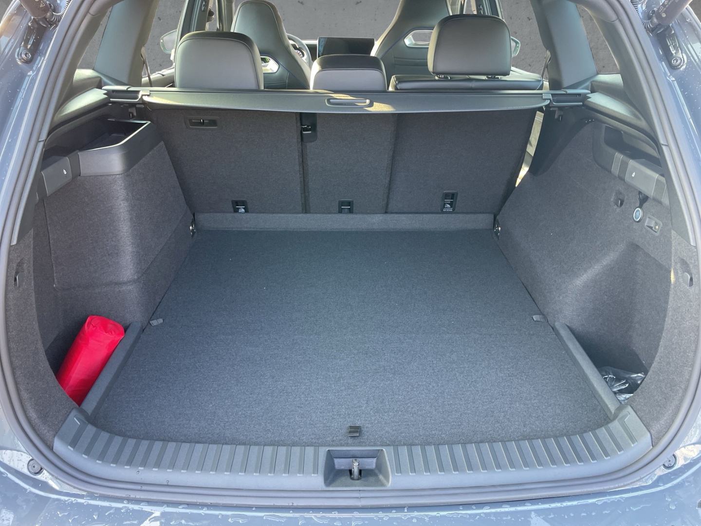 Fahrzeugabbildung Volkswagen Tayron 1.5 eHybrid R-Line Pano Navi IQ.LIGHT ACC