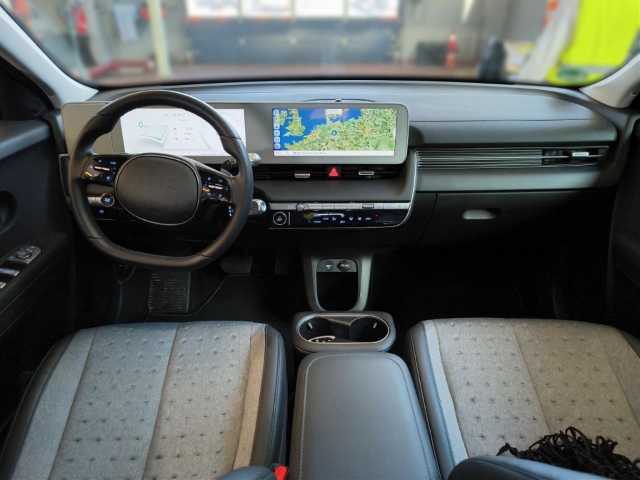 Fahrzeugabbildung Hyundai IONIQ 5 77,4kWh 2WD MY24 TECHNIQ Assist-P. el.Heckklappe Panorama Navi Digitales Cockpit