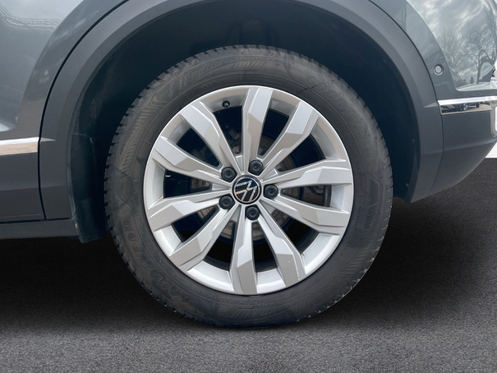 Fahrzeugabbildung Volkswagen T-Roc 2.0 TDI DSG Sport ACC PDCv+h SHZ LED Klima Color