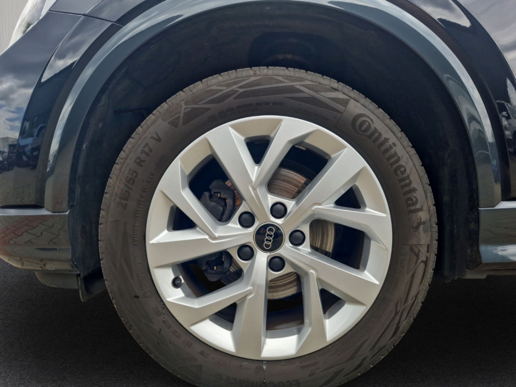 Fahrzeugabbildung Audi Q2 35TFSI S-Tronic Advanced MatrixLED ACC RKam SHZ PDC el.HKL