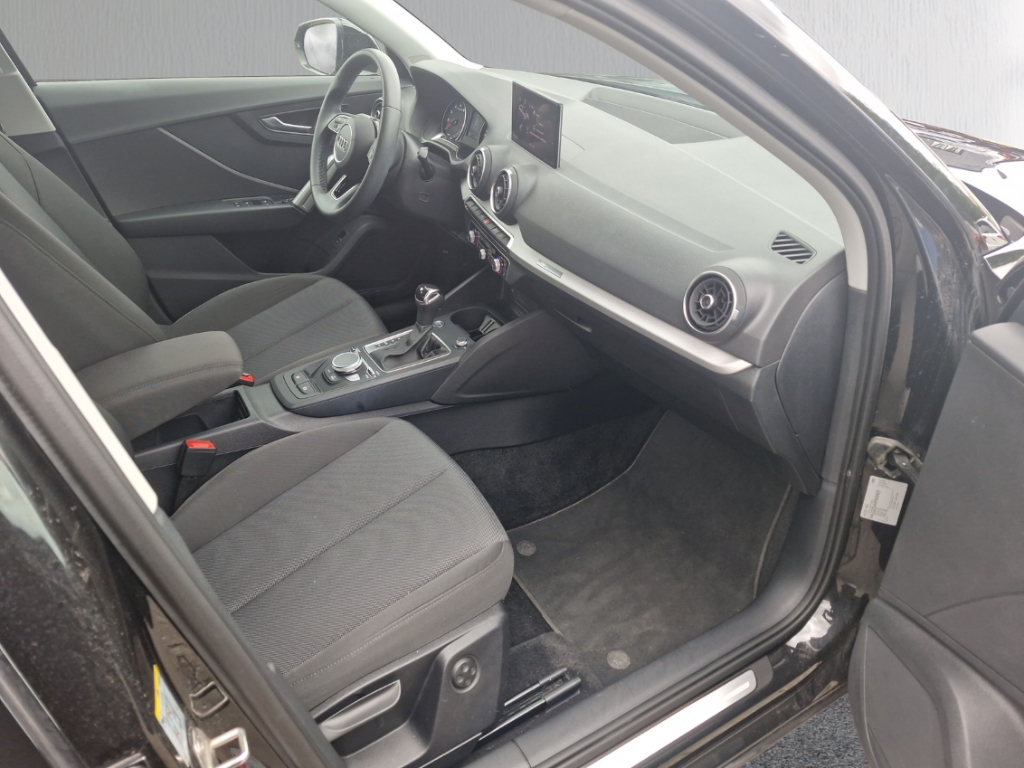 Fahrzeugabbildung Audi Q2 35TFSI S-Tronic Advanced MatrixLED ACC RKam SHZ PDC el.HKL