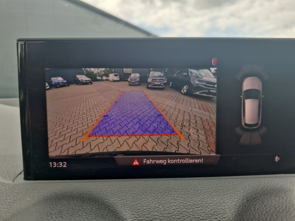 Fahrzeugabbildung Audi Q2 35TFSI S-Tronic Advanced MatrixLED ACC RKam SHZ PDC el.HKL