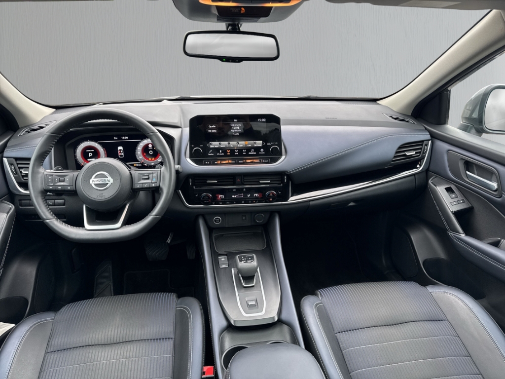 Fahrzeugabbildung Nissan Qashqai Premiere Edition ACC PDCv+h SHZ Temp Color LED