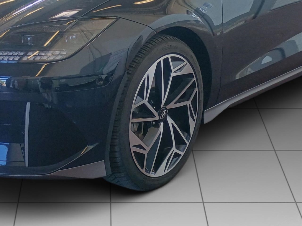 Fahrzeugabbildung Hyundai IONIQ 6 77,4kWh 4WD UNIQ Dig-Spiegel 20LM Schiebedach HUD Navi Digitales Cockpit Memory Sitze