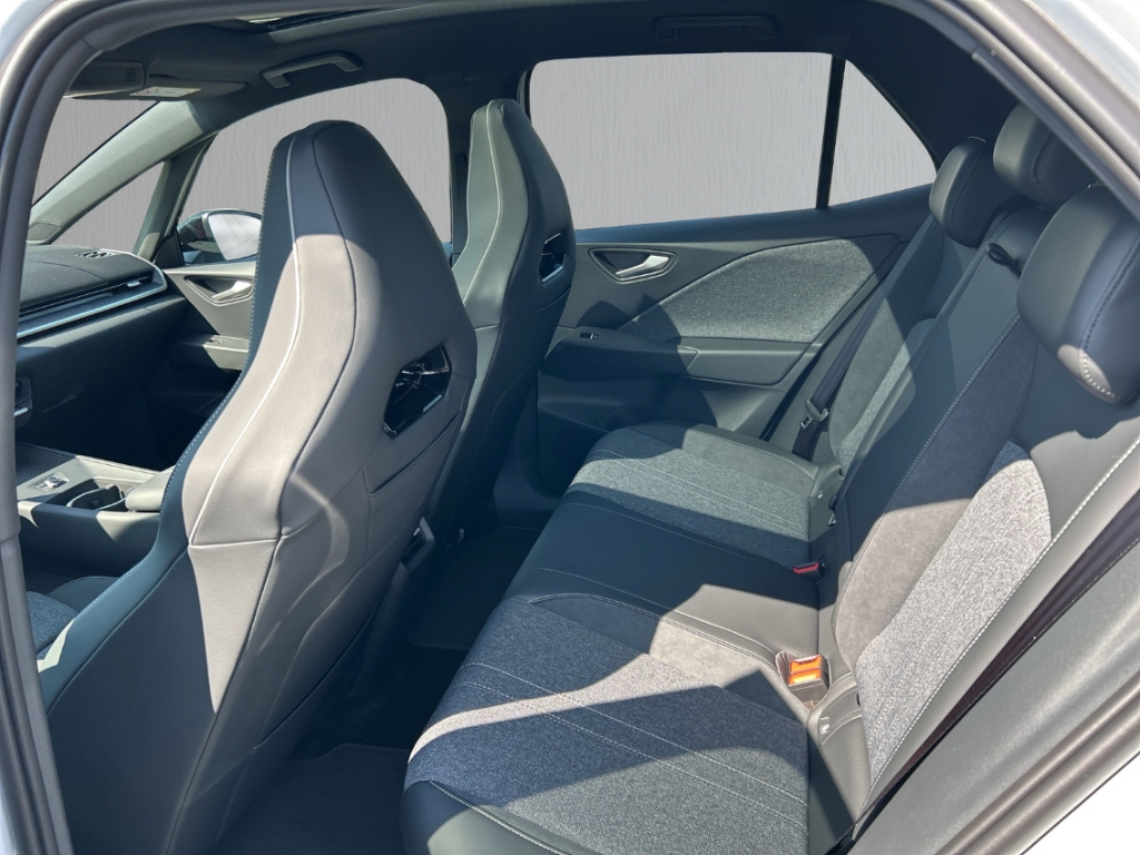 Fahrzeugabbildung Volkswagen ID.3 Neo Style 58 kWh ACC LED Alu Klima SHZ 360 Kamera