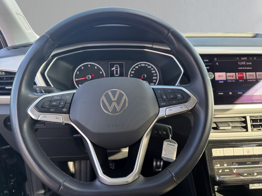 Fahrzeugabbildung Volkswagen T-Cross 1.0 TSI MOVE GJR AHK SHZ AppConnect Klima PDC