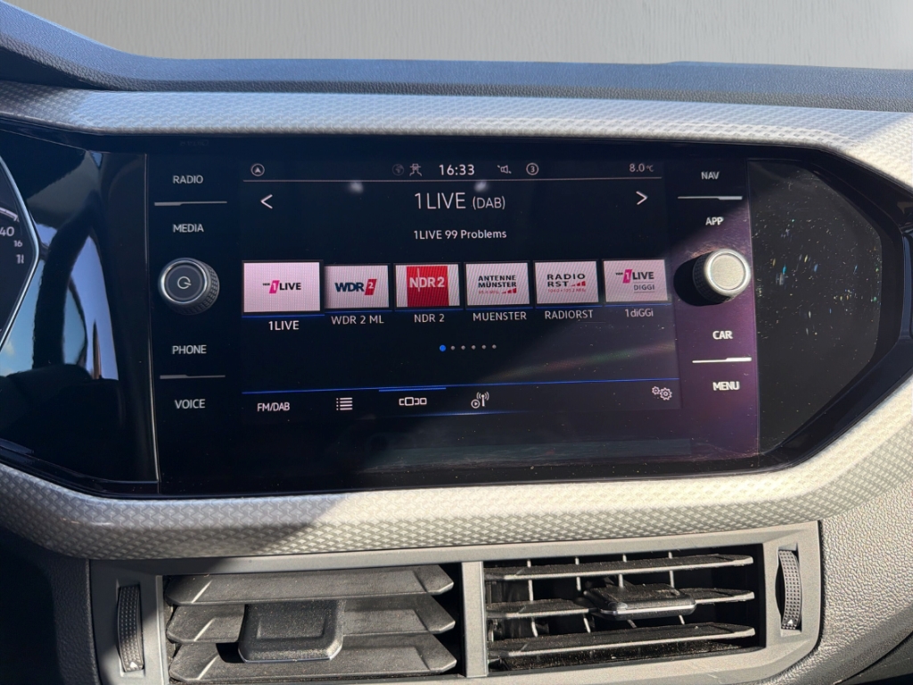 Fahrzeugabbildung Volkswagen T-Cross 1.0 TSI MOVE GJR AHK SHZ AppConnect Klima PDC