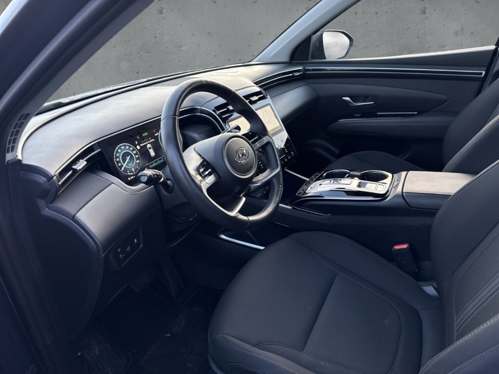 Fahrzeugabbildung Hyundai TUCSON 1.6 T-GDi DCT 4WD 48V TREND Panodach eHKL Navi Digitales Cockpit LED