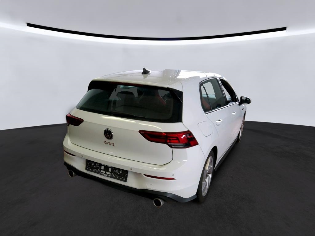 Fahrzeugabbildung Volkswagen Golf 2.0 GTI LED Klima PDC FrontAss AppConn Digitales Cockpit ACC