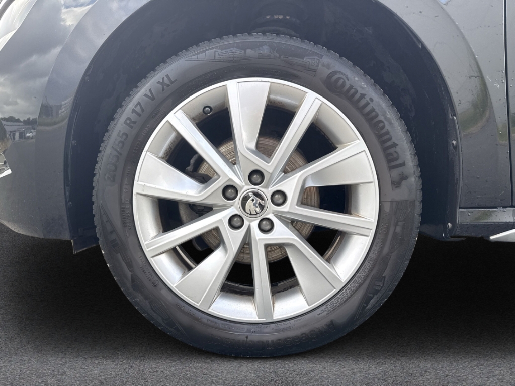 Fahrzeugabbildung SKODA Kamiq 1.0 TSI Style LED Klima SHZ PDC Tempo KeyL
