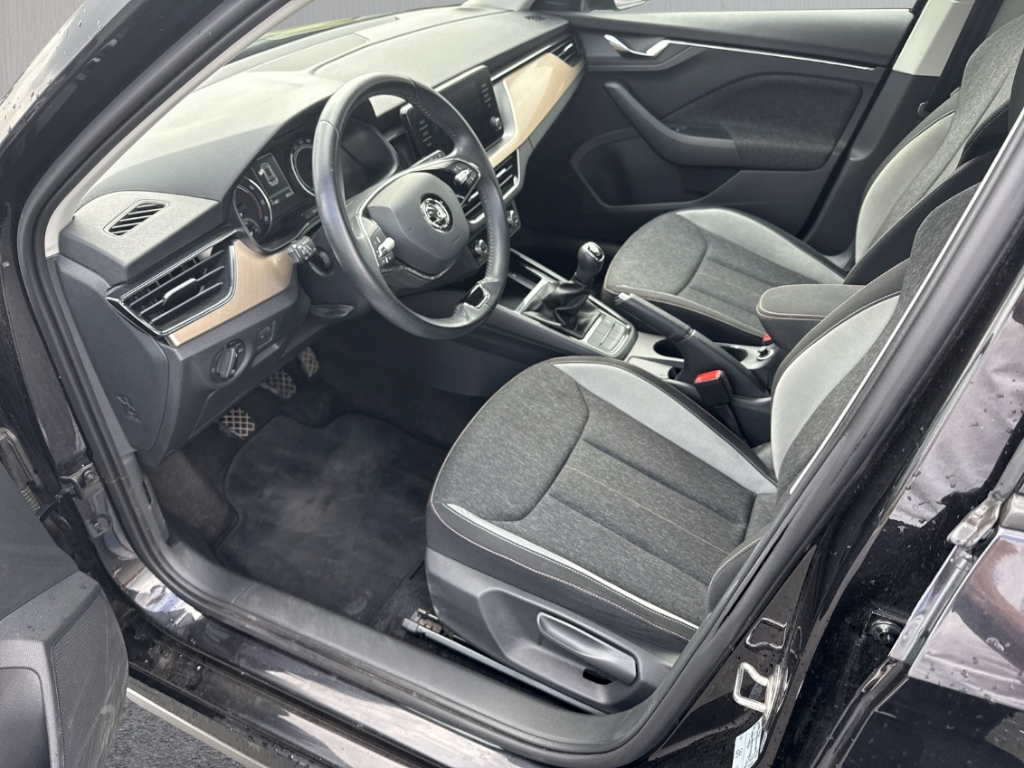 Fahrzeugabbildung SKODA Kamiq 1.0 TSI Style LED Klima SHZ PDC Tempo KeyL