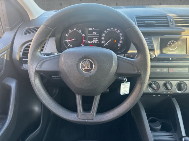 Fahrzeugabbildung SKODA Fabia 1.0 MPI Cool Klima Freisprech BT