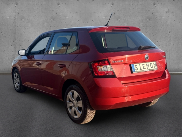 Fahrzeugabbildung SKODA Fabia 1.0 MPI Cool Klima Freisprech BT