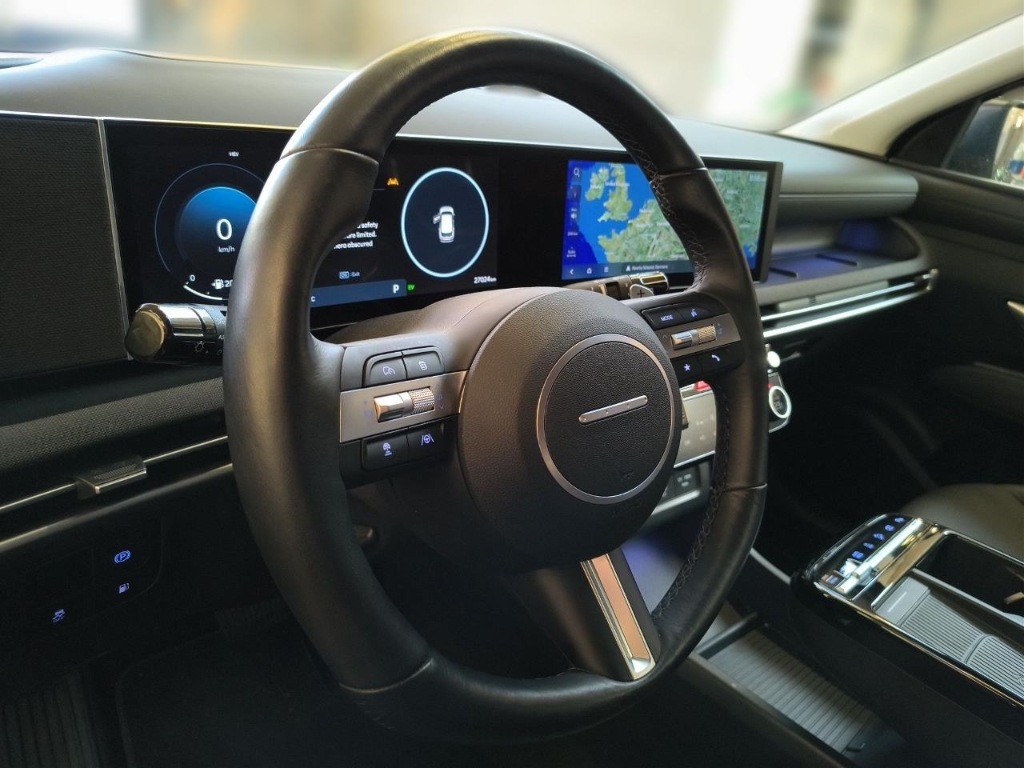 Fahrzeugabbildung Hyundai TUCSON FL PHEV 1.6 AT 4WD MY25 Prime MATRIX-LED Navi Leder Digitales Cockpit Soundsystem