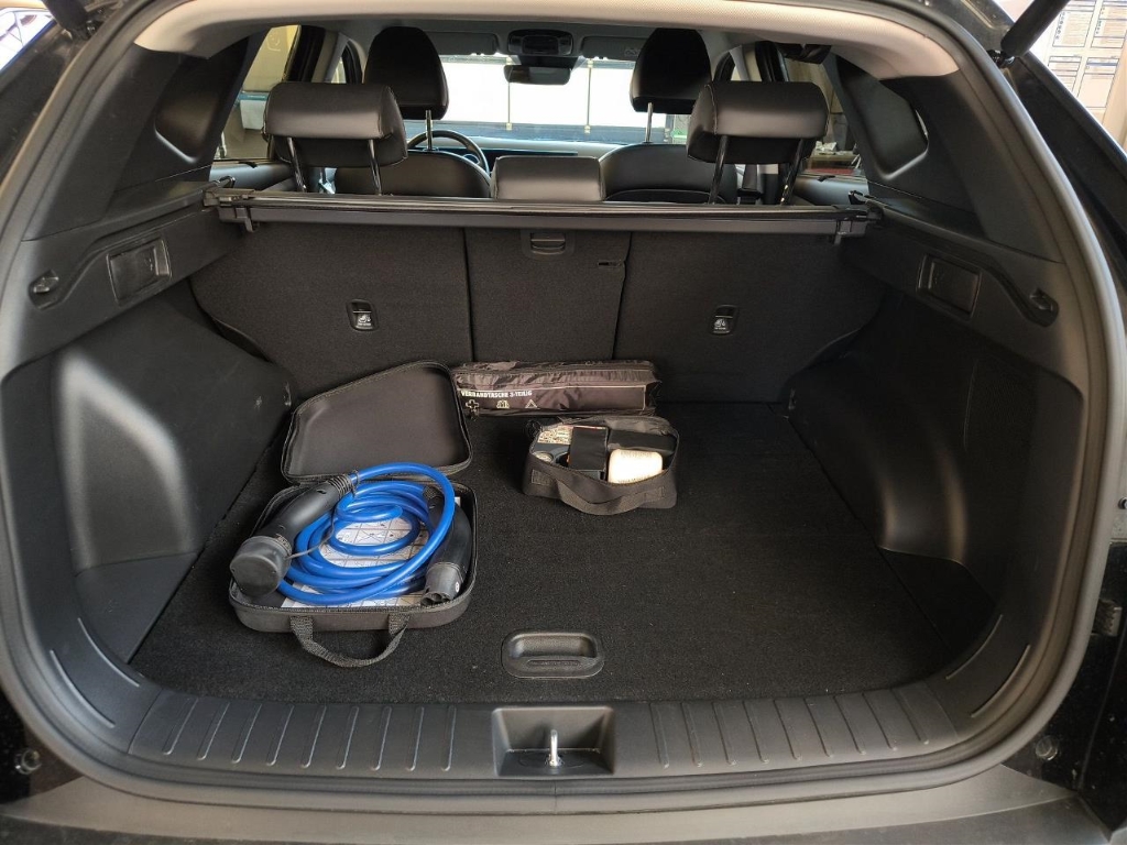 Fahrzeugabbildung Hyundai TUCSON FL PHEV 1.6 AT 4WD MY25 Prime MATRIX-LED Navi Leder Digitales Cockpit Soundsystem