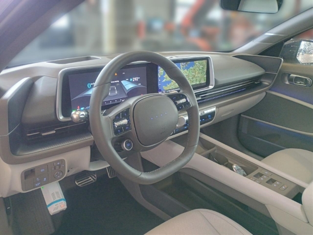 Fahrzeugabbildung Hyundai IONIQ 6 77,4kWh 4WD UNIQ 20LM HUD Navi Digitales Cockpit Memory Sitze Soundsystem