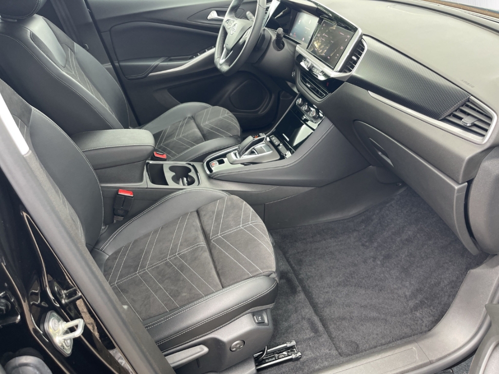 Fahrzeugabbildung Opel Grandland 1.2 Elegance Matrix RFK SHZ LHZ Totwi