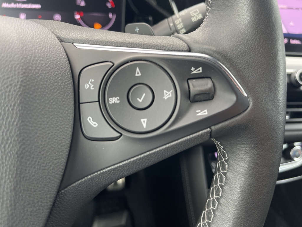 Fahrzeugabbildung Opel Grandland 1.2 Elegance Matrix RFK SHZ LHZ Totwi