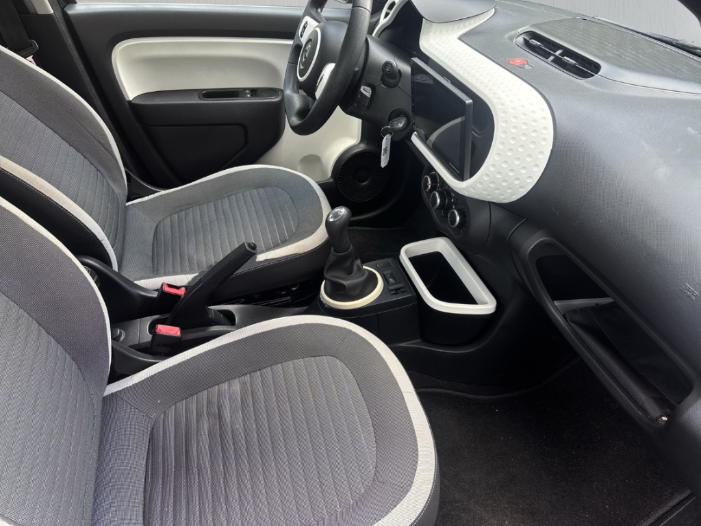 Fahrzeugabbildung Renault Twingo 1.0 SCe 70 Dynamique Klima Temp Apple CarPlay Android Auto Tel.-Vorb. Speedlimiter