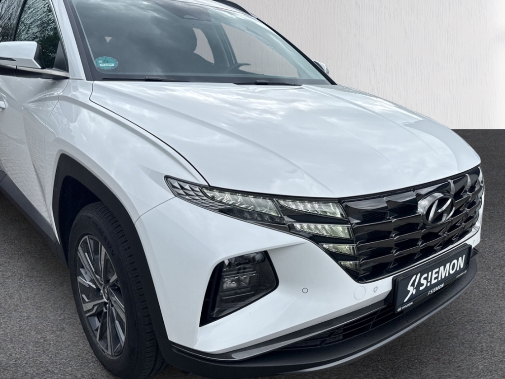 Fahrzeugabbildung Hyundai TUCSON HEV 1.6 T-GDi 2WD AT TREND Krell el.Heckklappe Navi Digitales Cockpit