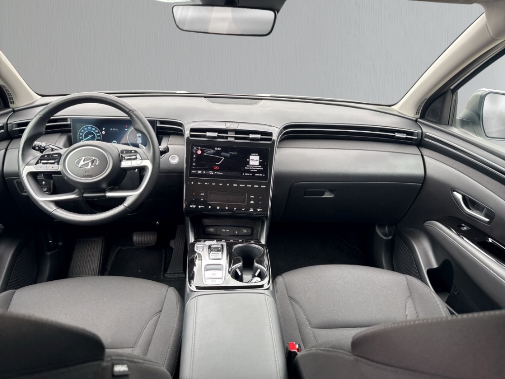 Fahrzeugabbildung Hyundai TUCSON HEV 1.6 T-GDi 2WD AT TREND Krell el.Heckklappe Navi Digitales Cockpit