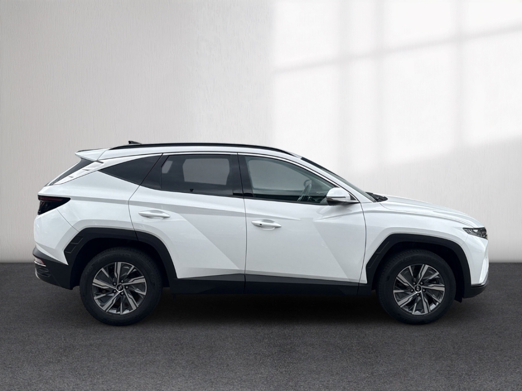 Fahrzeugabbildung Hyundai TUCSON HEV 1.6 T-GDi 2WD AT TREND Krell el.Heckklappe Navi Digitales Cockpit