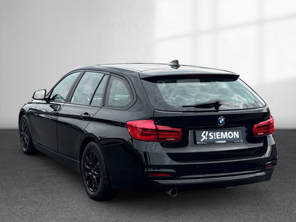 Fahrzeugabbildung BMW 318 i Touring AHK Nav Tempo PDC elHeck Bluetooth