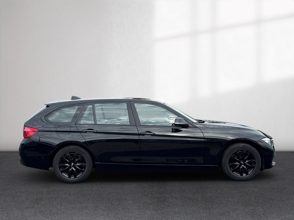 Fahrzeugabbildung BMW 318 i Touring AHK Nav Tempo PDC elHeck Bluetooth